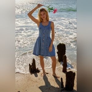 Sleeveless Light Blue Denim Button-Front Mini Dress